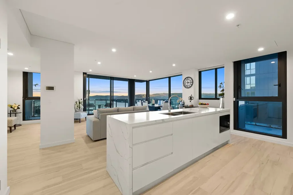 Gosford 3房  A Rare Elevated Residence Offering Scale, Sophistication and Stunning Brisbane Water Views.