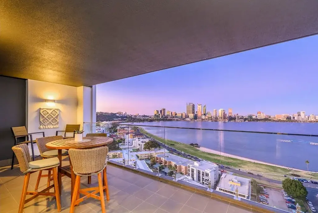 Stunning South Perth Apartment with 180 Degree River Views