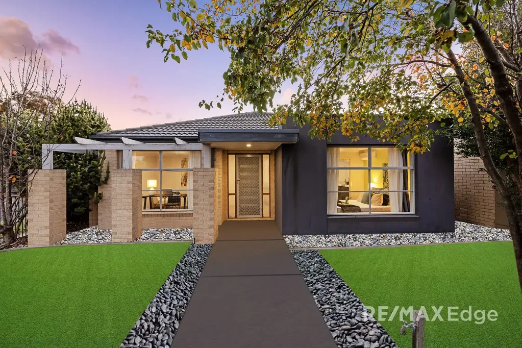 12 Aqua Walk, Point Cook, VIC 3030