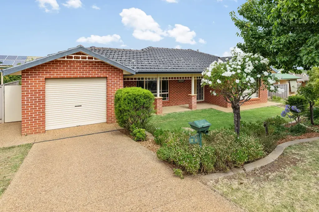 Low Maintenance Freestanding Villa
