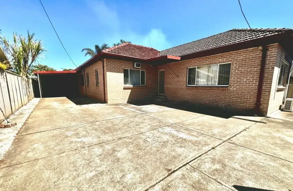 Spacious Family Home in the Heart of St Marys