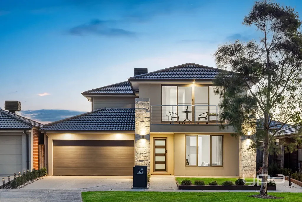 376 Saltwater Promenade, Point Cook, VIC 3030