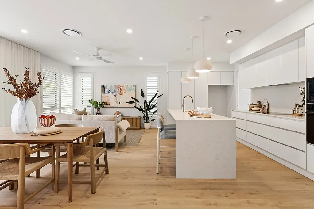 Blueys Beach 2房  Step into the Kai - a thoughtfully designed home that blends relaxed coastal charm with practical modern living.