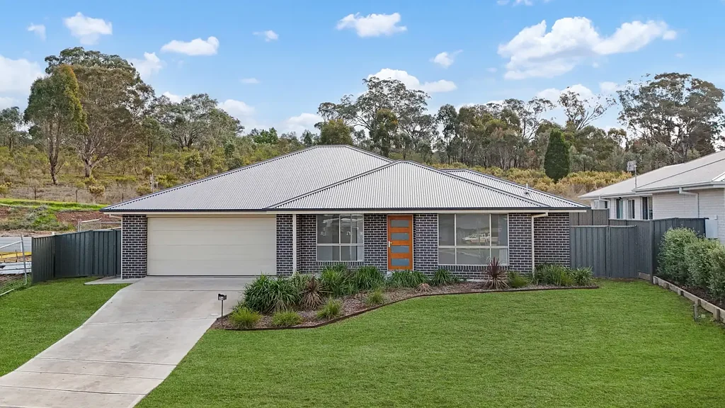 Mudgee 4Zimmer Modern Family Living with a Peaceful Bushland Backdrop