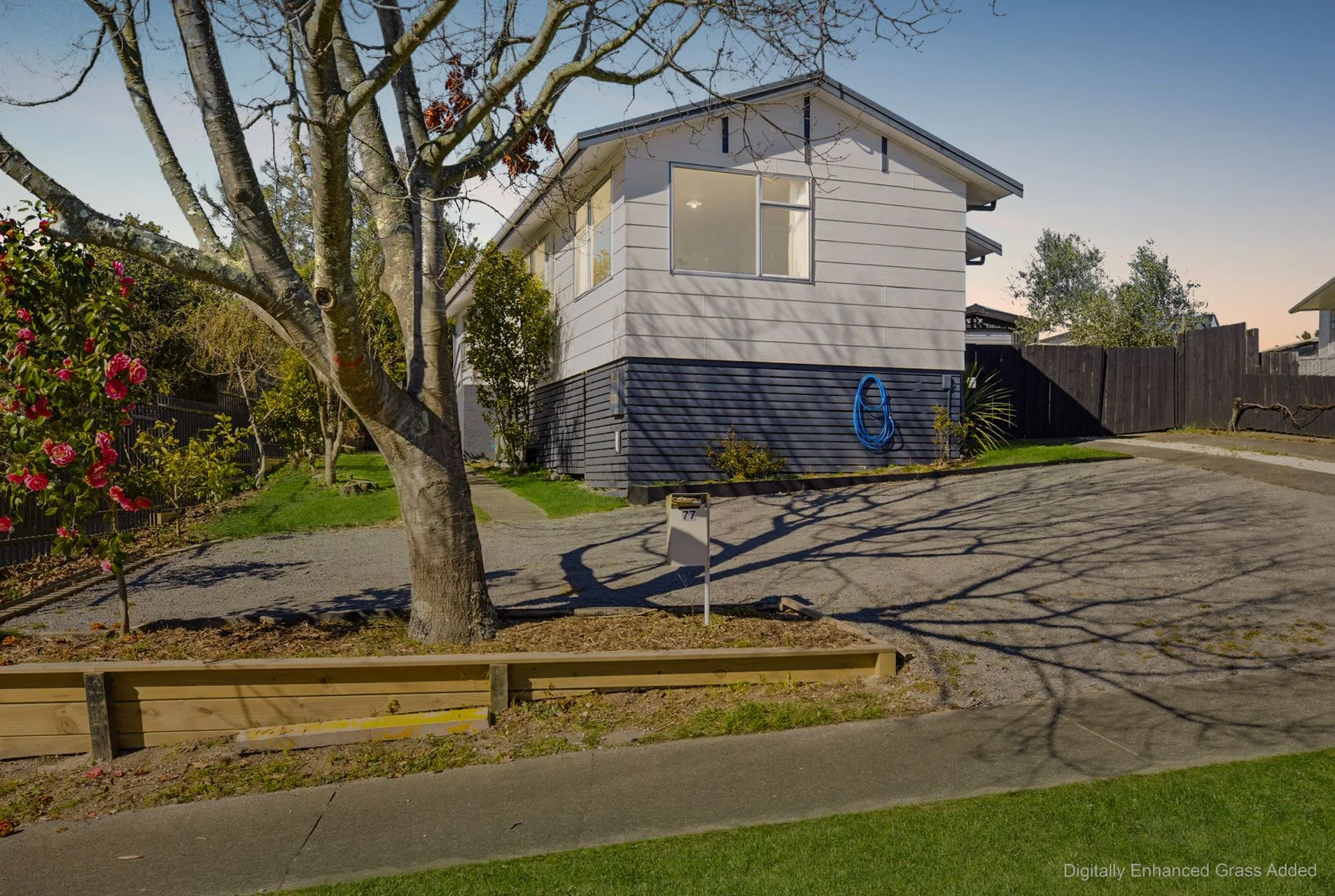 Richmond Heights 3房  Easy Living, Warmth & Backyard Space