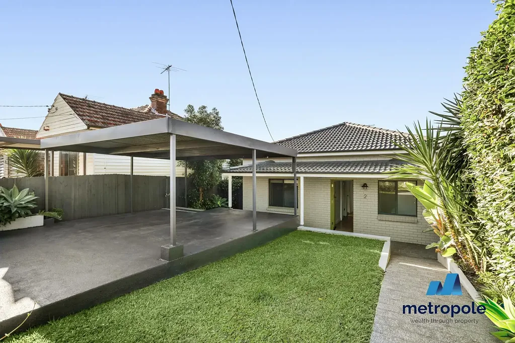 LOW MAINTENANCE, PRIVATE AND A WALK TO EVERYTHING!