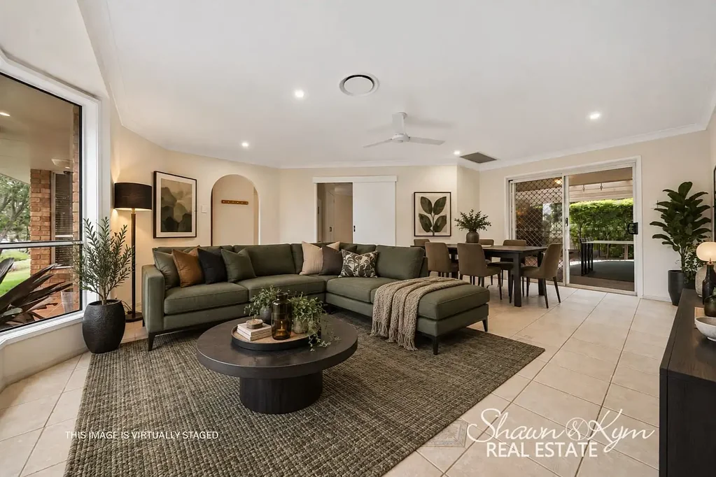 Wynnum West 4 Bedroom Elevated Family Living on a Spacious 704m² Block