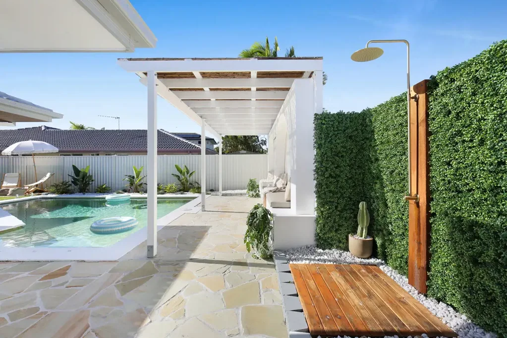 Burleigh Waters 5Phòng ngủ A Stunning Renovation in a Coveted Burleigh Waters Pocket