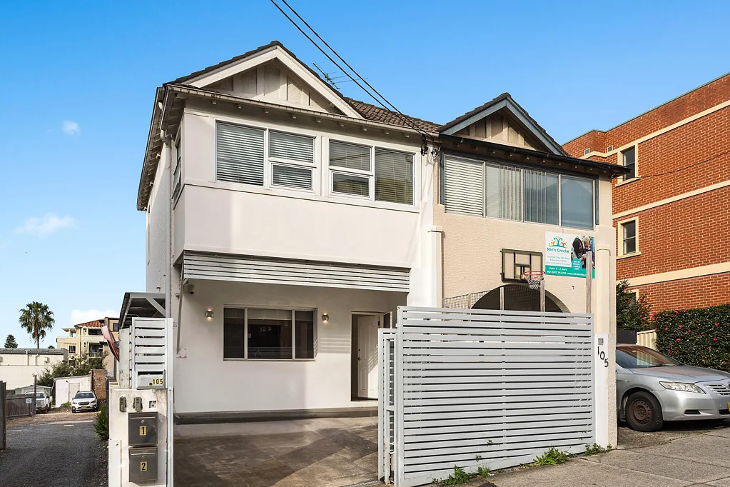 Coogee 2ห้องนอน A Refined Coastal Townhouse of Space, Privacy and Style