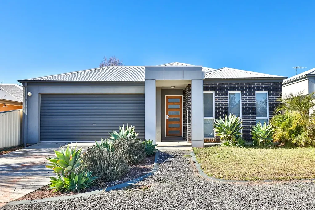 2B Dawn Avenue, Gol Gol, NSW 2738