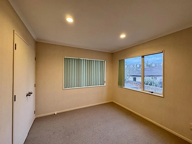 24 Lissleton Drive, Botany, Manukau City, 4 Bedrooms, 2 Bathrooms, House
