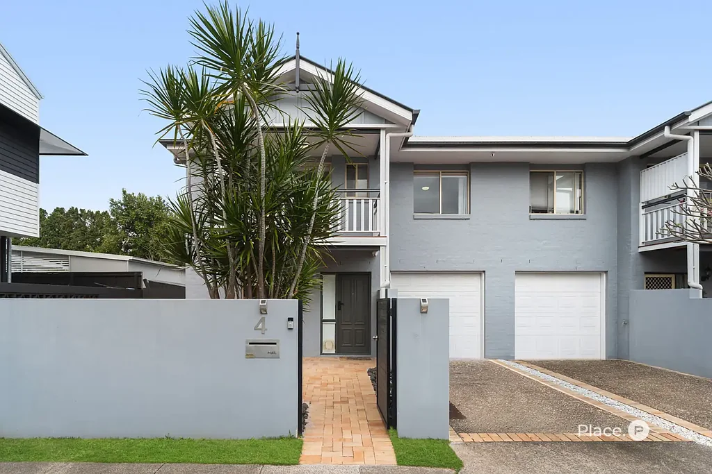 Bulimba 3غرفة نوم Sophisticated Inner-City Living with Privacy, Space and Multiple Outdoor Retreats