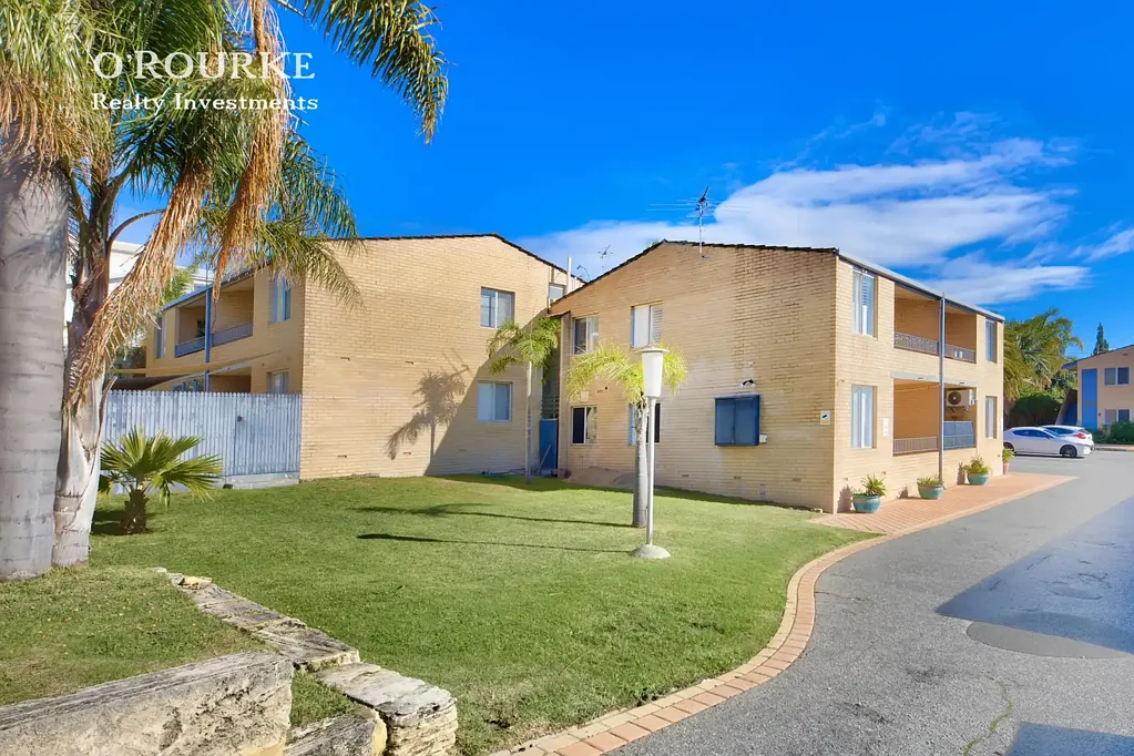 13/11 Wilton Place, Scarborough, WA 6019