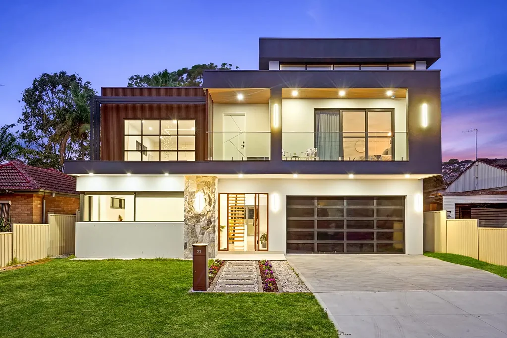 Pendle Hill 5कमरा Luxurious Near New Home Blends Designer Style & Family Livability