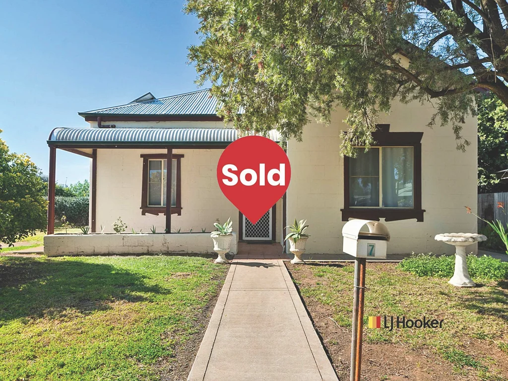 7 Third Avenue North, Narromine, NSW 2821