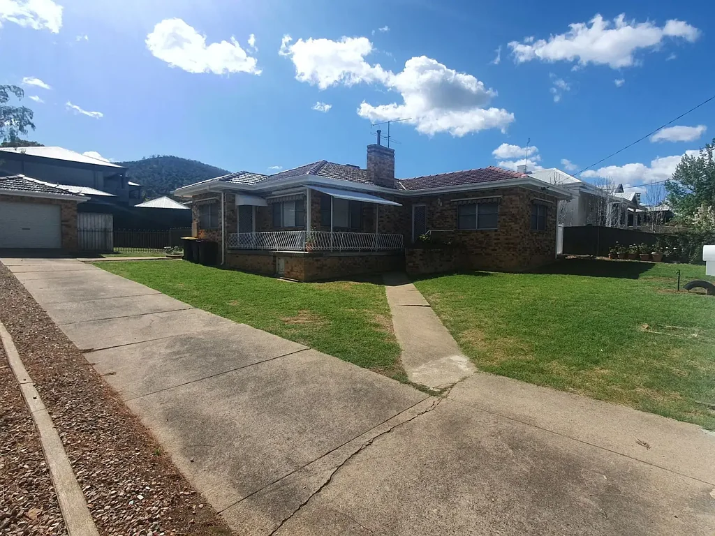 Three Bedroom Home - East Tamworth