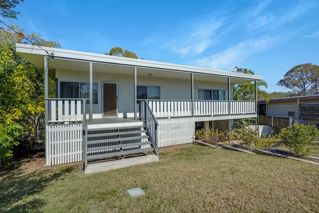 West Gladstone 4ਬੈੱਡਰੂਮ LARGE 4 BEDROOM HOME IN VERY SOUGHT AFTER AREA