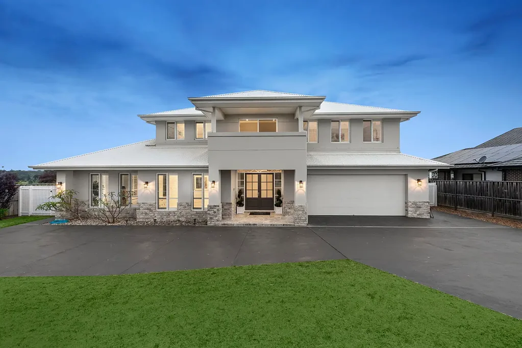 Pitt Town 5ਬੈੱਡਰੂਮ Hamptons-inspired luxury family haven