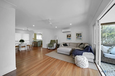 ਰਹਿਣ ਵਾਲਾ ਕਮਰਾ - 2 Cornford St, Moorooka, QLD 4105
