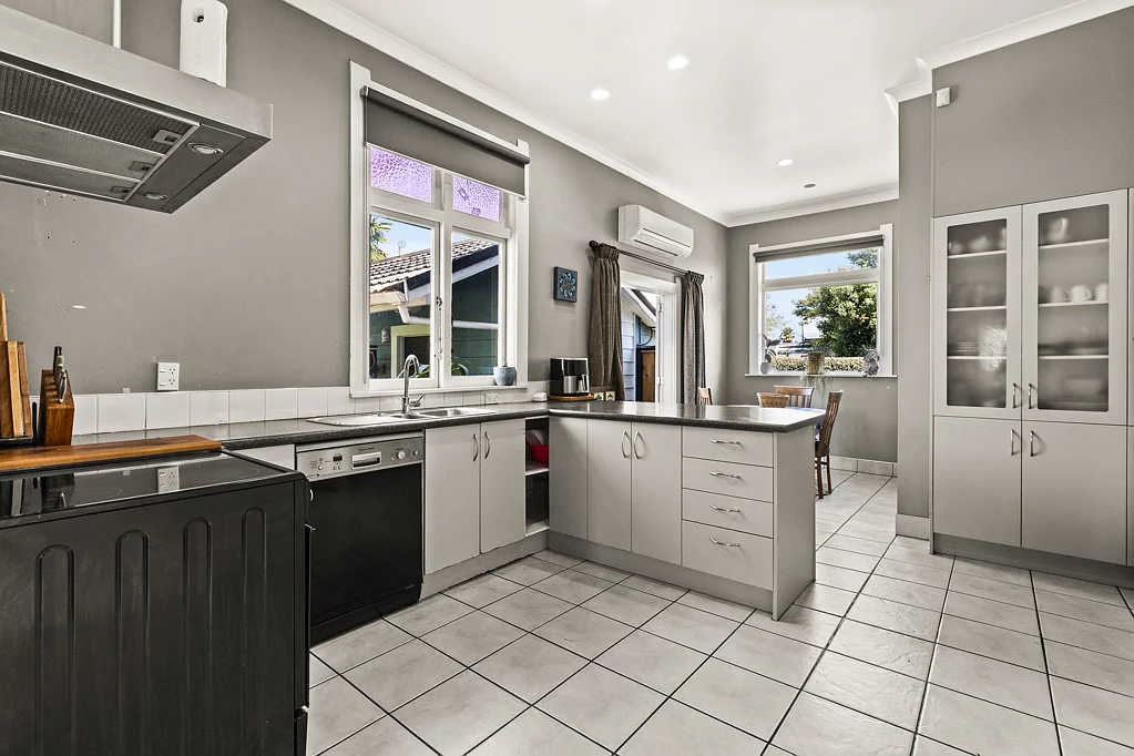 115 Charlotte Crescent, Mayfair, Hastings, Hawke's Bay
