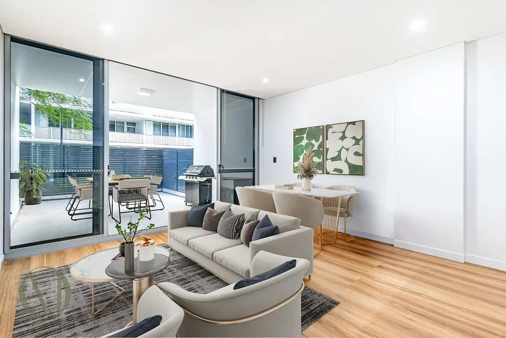 Ryde 2બેડરૂમ Fully Renovated Ground Floor Apartment with Expansive Courtyard in Resort-Style Meriton Complex - Mortgagee In Possession