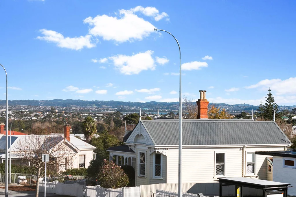 Grey Lynn 1 Bedroom Grey Lynn Gem: Private Entry, Low Outgoings!