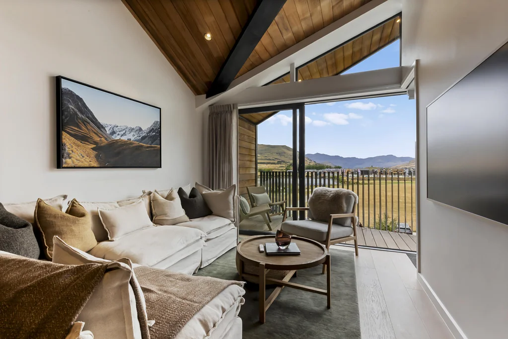 Jacks Point 2房  Superb Views and Prime Location