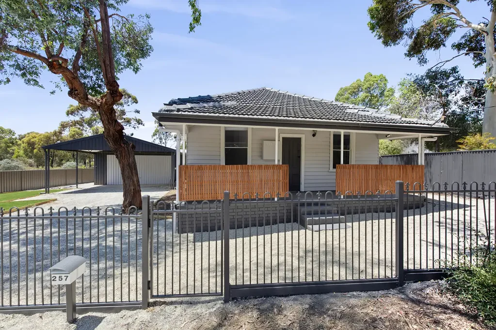 257 Allingham Street, Kangaroo Flat, VIC 3555