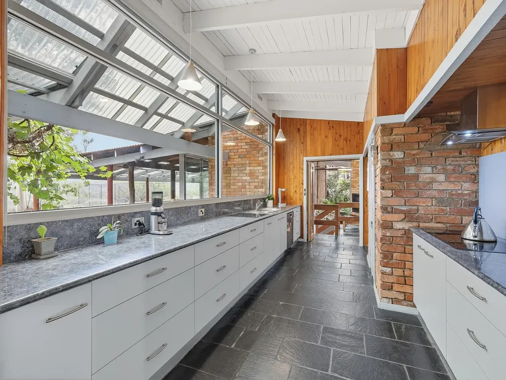 Wangandary 5 Slaapkamer Warby's Privacy, Impressive Views & Spacious Lifestyle Living