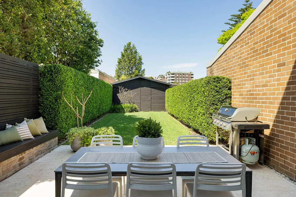 Petersham 4બેડરૂમ Semple House: Victorian home & sophisticated garden setting