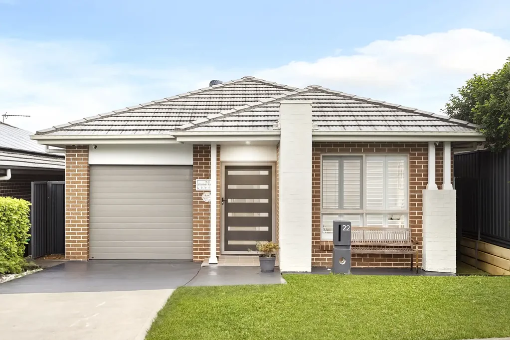 Riverstone 4chambre North East Facing, Picture Perfect Family home situated within short proximity to Train & Tallawong Metro Station!