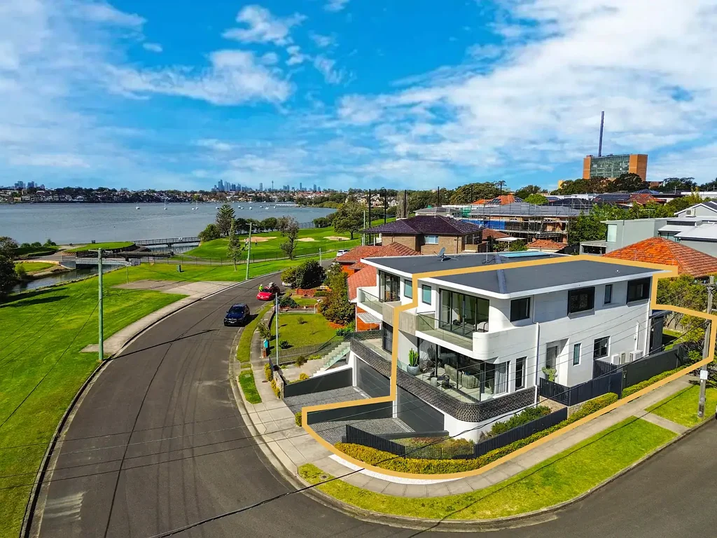 32A Sanders Parade, Concord, NSW 2137