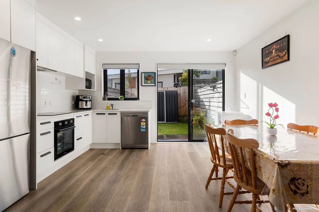 Pukekohe 2房  Welcome to 8/5 Dublin Street, Pukekohe - It's ...