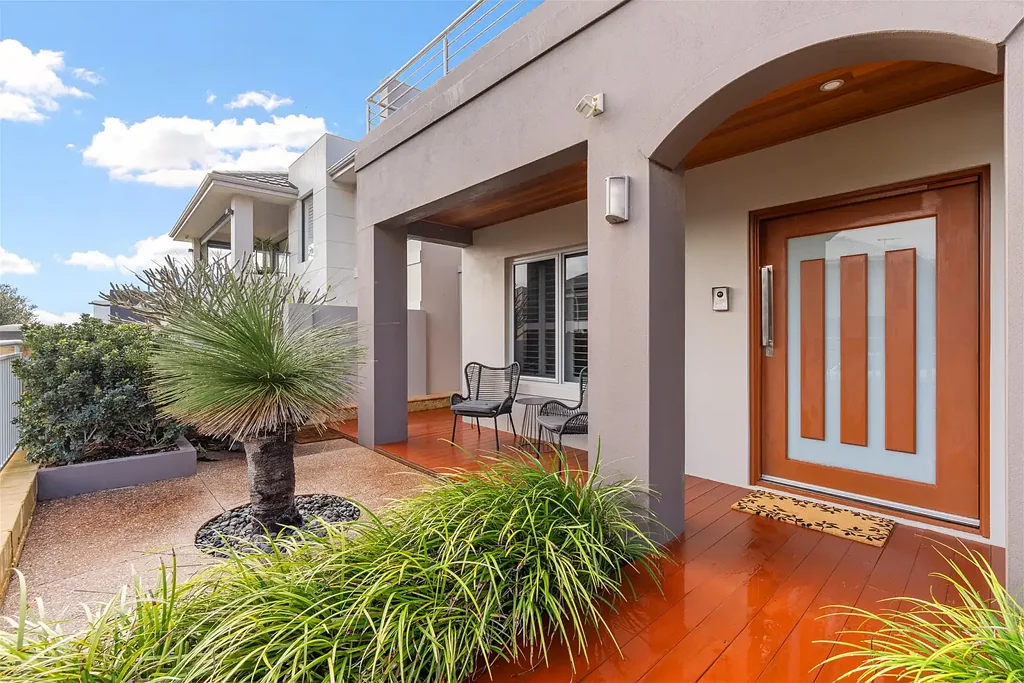 Mindarie 4 Bedroom Family Comfort, Luxury Finishes and Investor Confidence - All in One