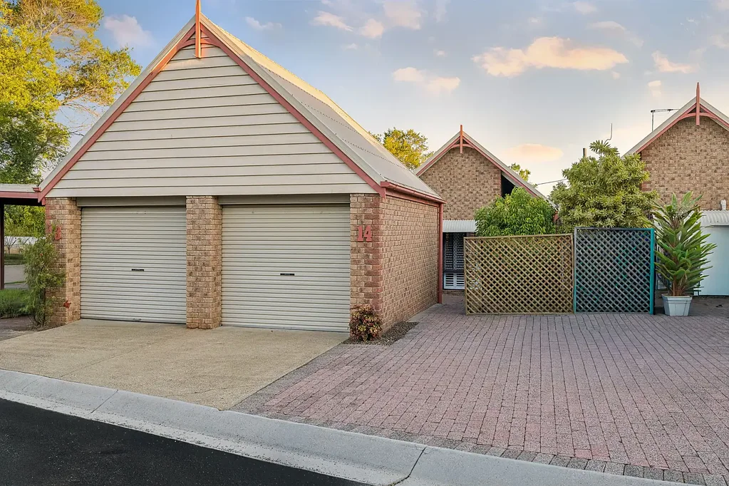 Robertson 2Kwarto Character, Space & Lifestyle in Braewood Park