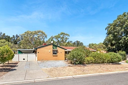 8 Marryat Court, Para Hills West