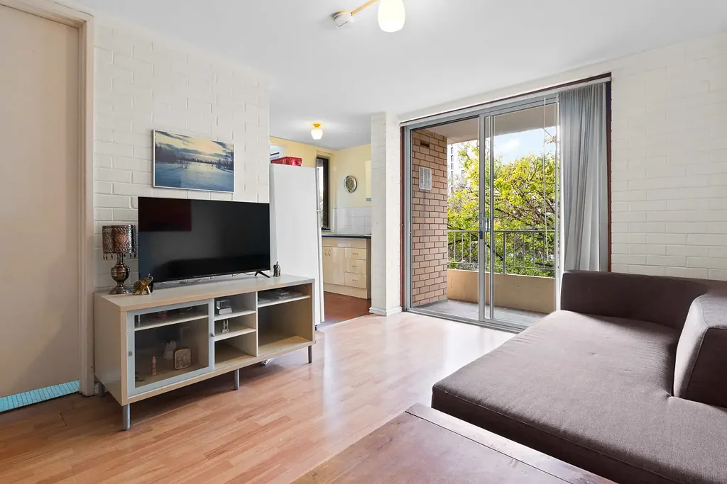 East Perth 1ਬੈੱਡਰੂਮ Elevated, Easy-Care Living in the Heart of East Perth