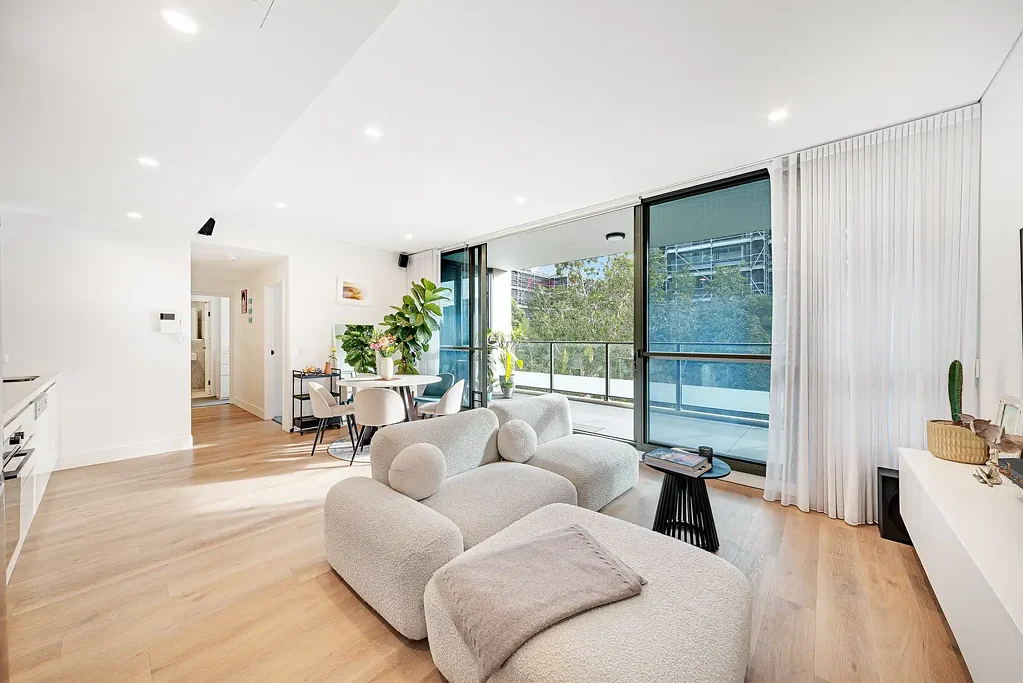 Rejuvenated Urban Haven Within Community-Oriented Complex