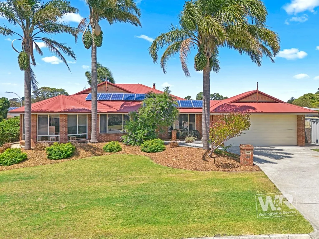11 Salvado Road, Orana, WA 6330