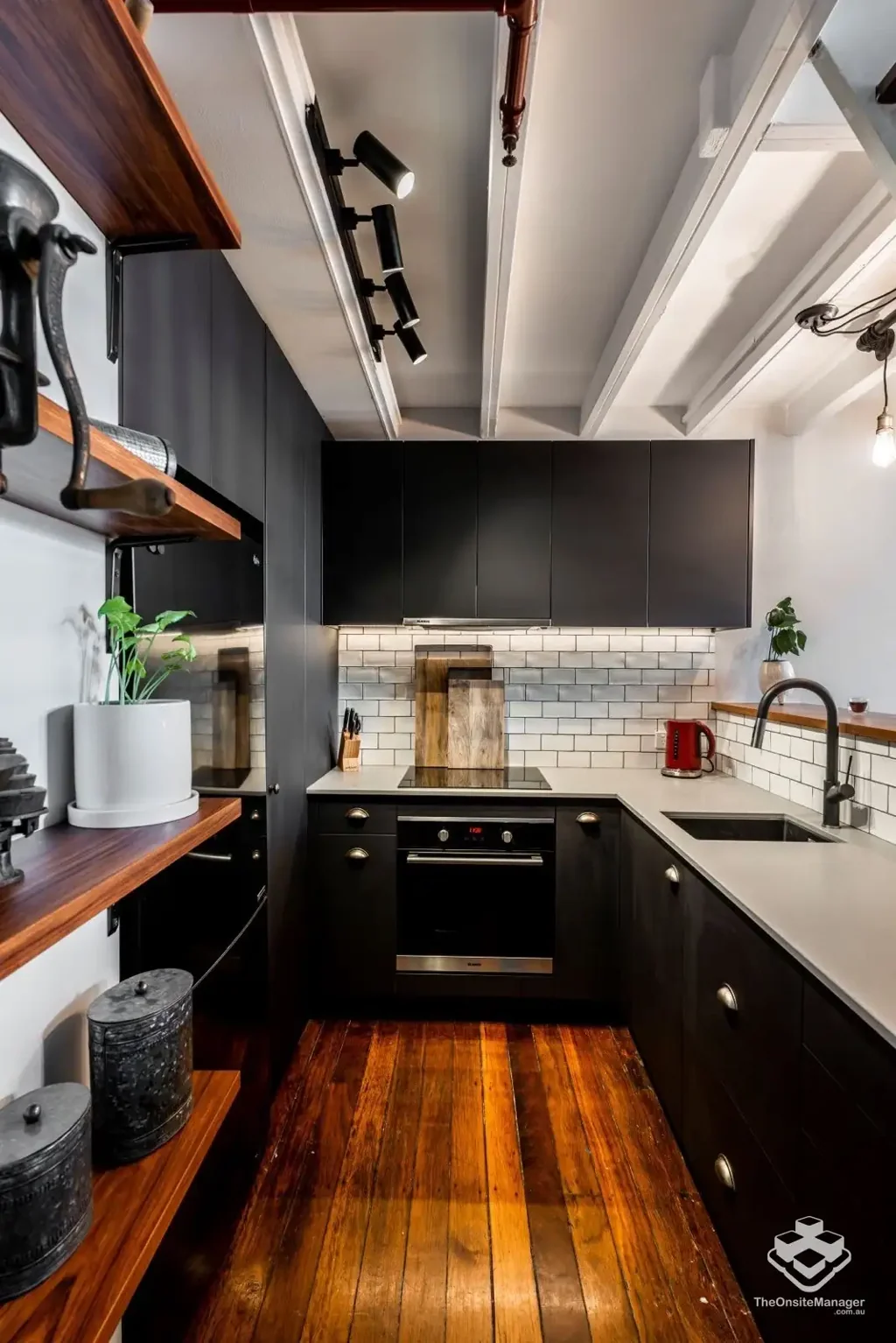 Heritage Woolstore Apartment in the Heart of Teneriffe