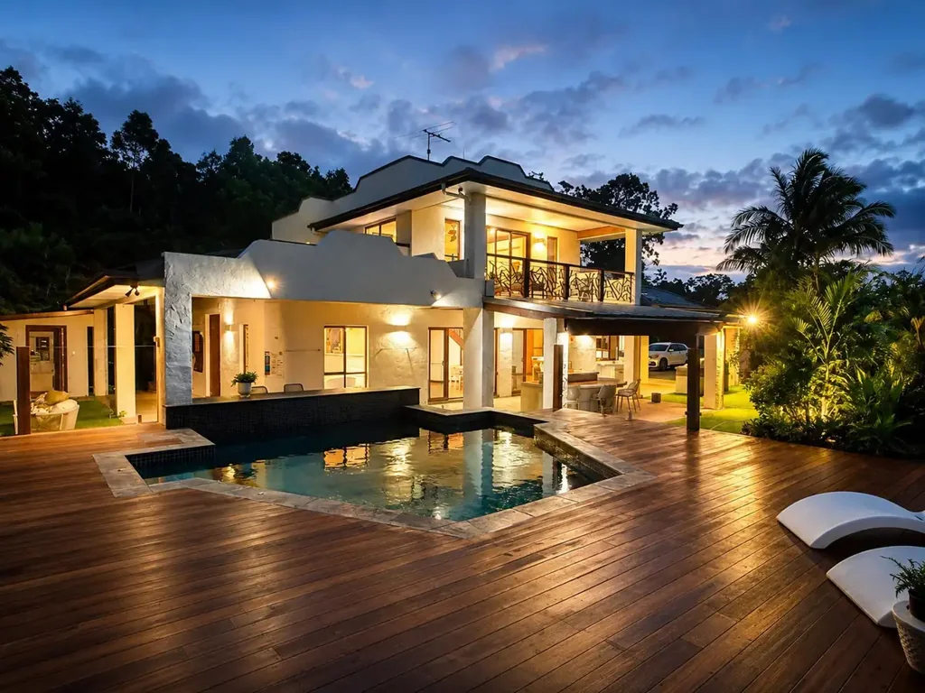 Upper Coomera 3침실 10 ACRE ESTATE | 180 DEGREE PANORAMIC SKYLINE & OCEAN VIEWS VIEWS | NEW COMMERCIAL SIZED SHED