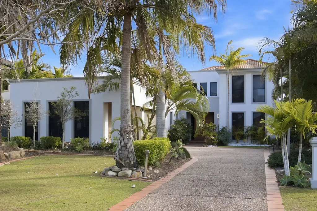 Hope Island 5房  Modern Luxurious 5 Bedroom Main River Residence