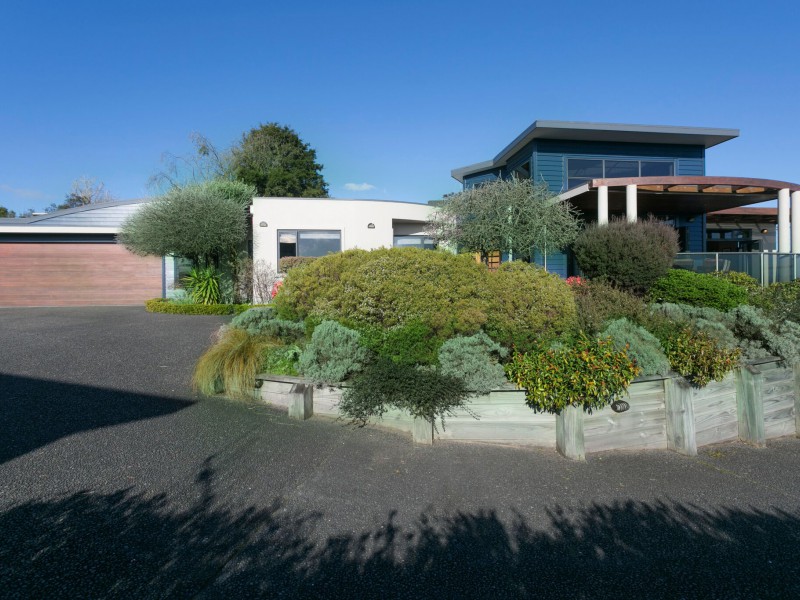 22 Ingle Avenue, Waipahihi, Taupo, 4 Bedrooms, 2 Bathrooms