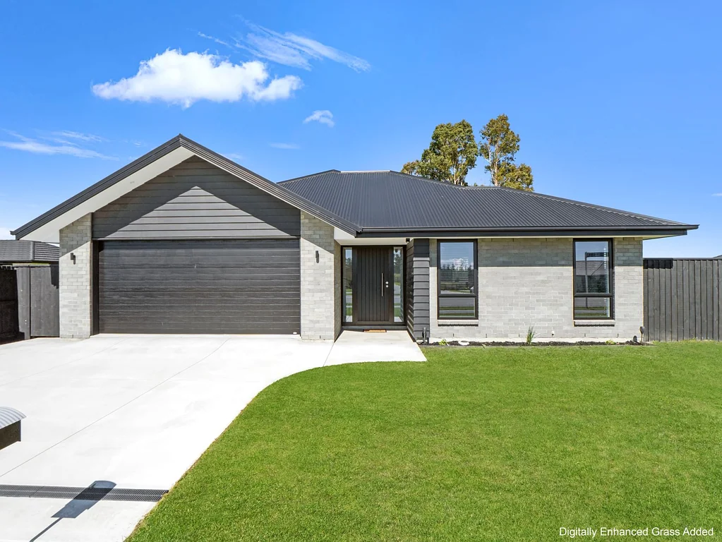 Darfield 4 Slaapkamer Darfield Dream, 4 Bed, Near-New, & 1007m2 Section!