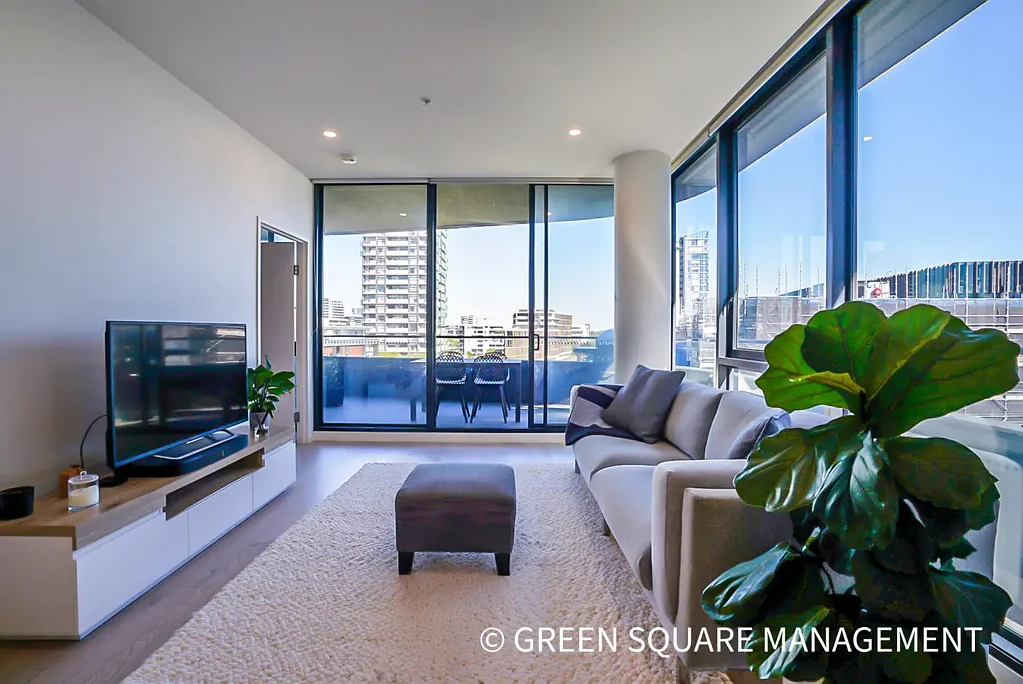Luxury 2 Bedroom with Large Balcony