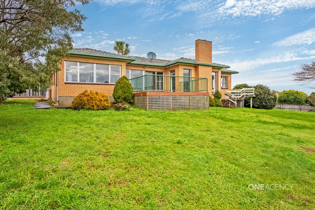 Smithton 7部屋 Massive Home With immense Cashflow In Sought After Location!