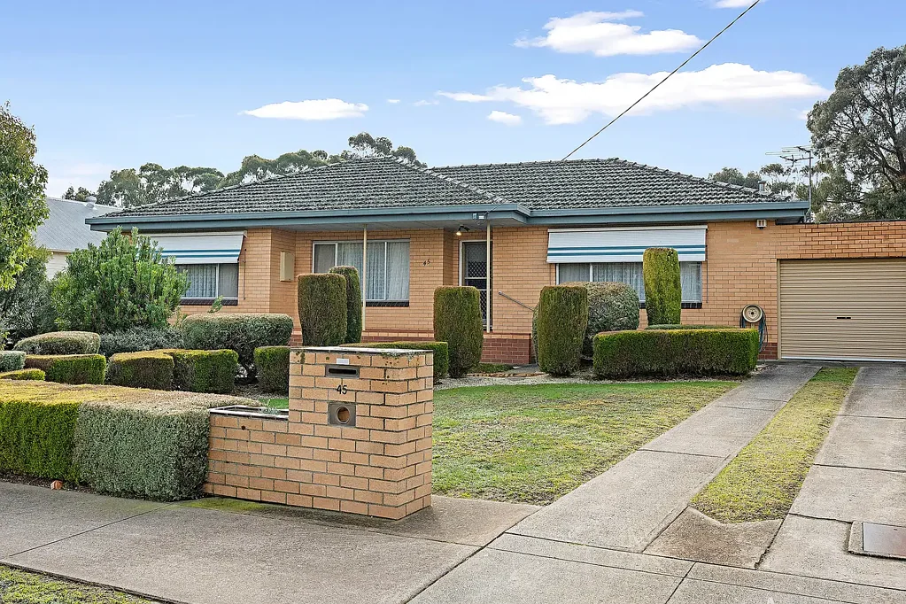 45 Majorca Road, Maryborough, VIC 3465