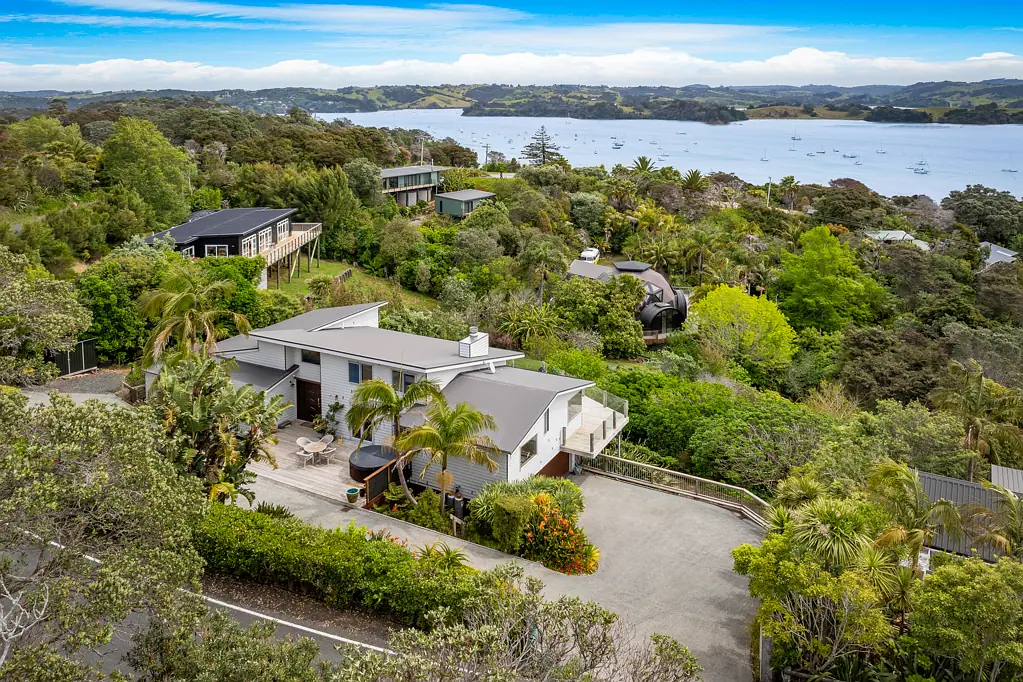 Mahurangi East 4房  Sea Views, Space, Style & Serenity