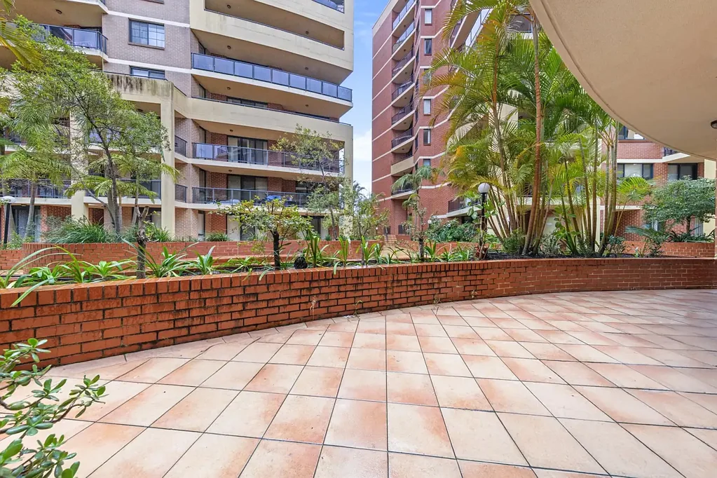 Strathfield 2Zimmer Stylish Apartment Living in the Heart of Strathfield