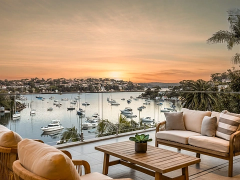 Dolans Bay 5 Bedroom Sophisticated Street to Water Residence With Mesmerising Panoramas